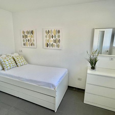 The Retreat House - Private Pool Apartment Пуерто де Сантяго Екстериор снимка