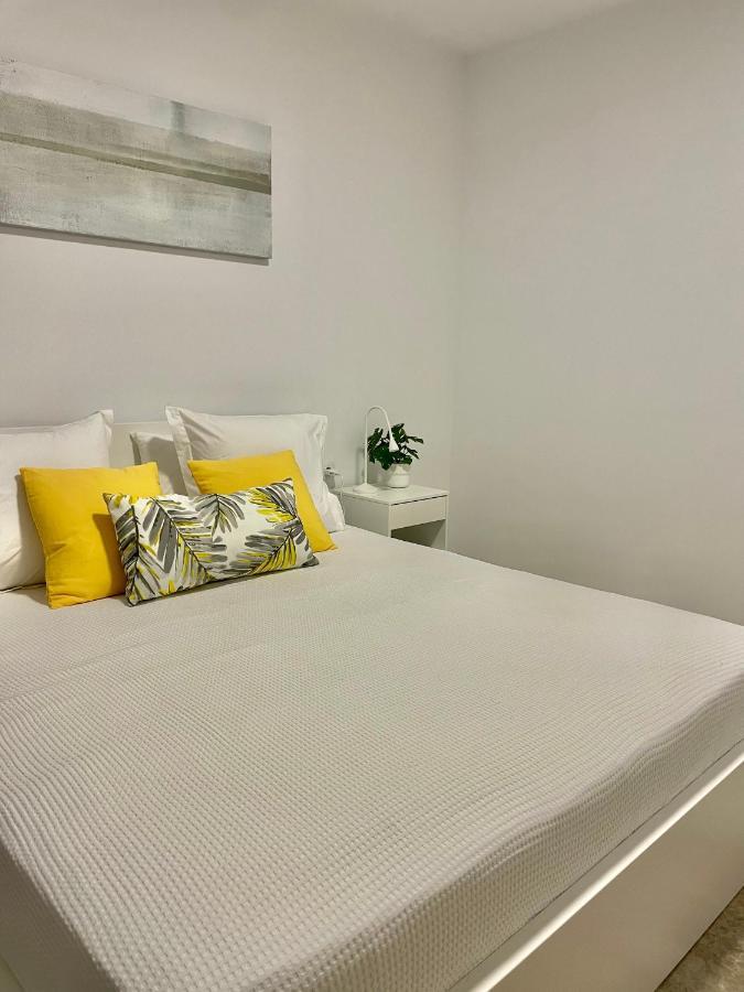 The Retreat House - Private Pool Apartment Пуерто де Сантяго Екстериор снимка