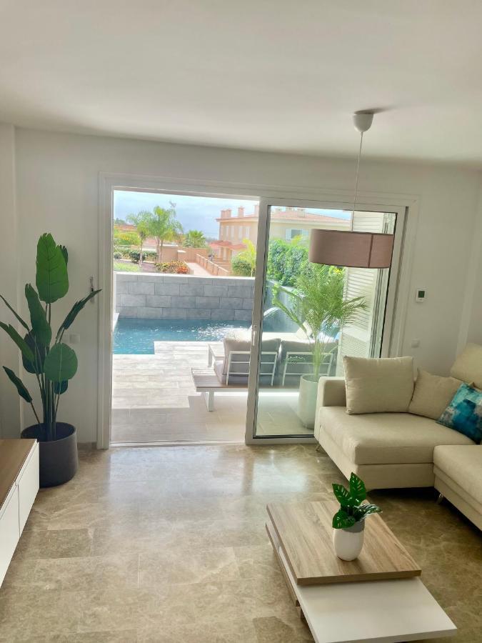The Retreat House - Private Pool Apartment Пуерто де Сантяго Екстериор снимка
