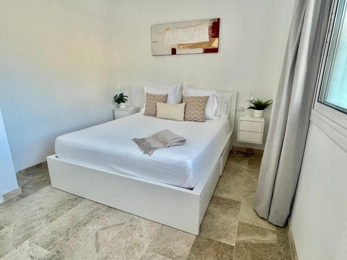 The Retreat House - Private Pool Apartment Пуерто де Сантяго Екстериор снимка